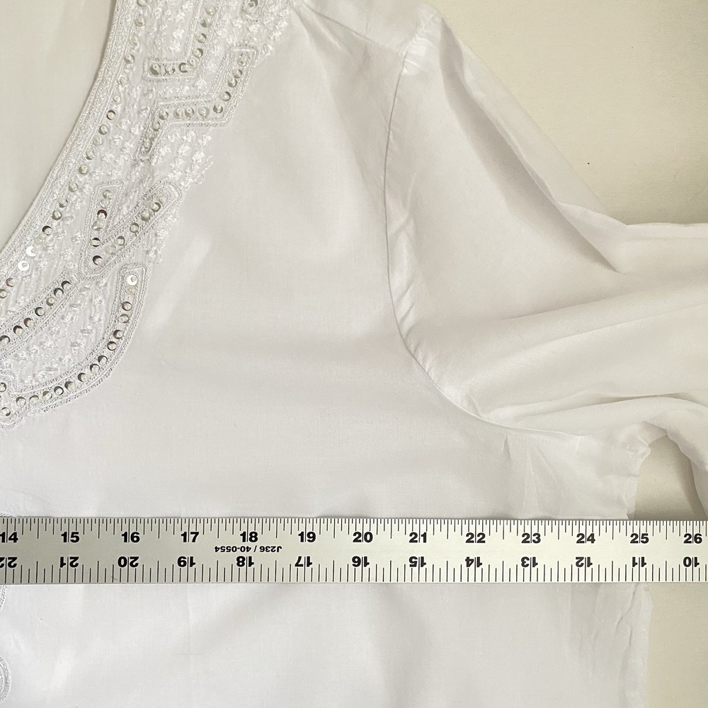 Chicos Tunic Top XL White Embroidered Sequined Beach Summer Coastal Resort - Picture 4 of 7